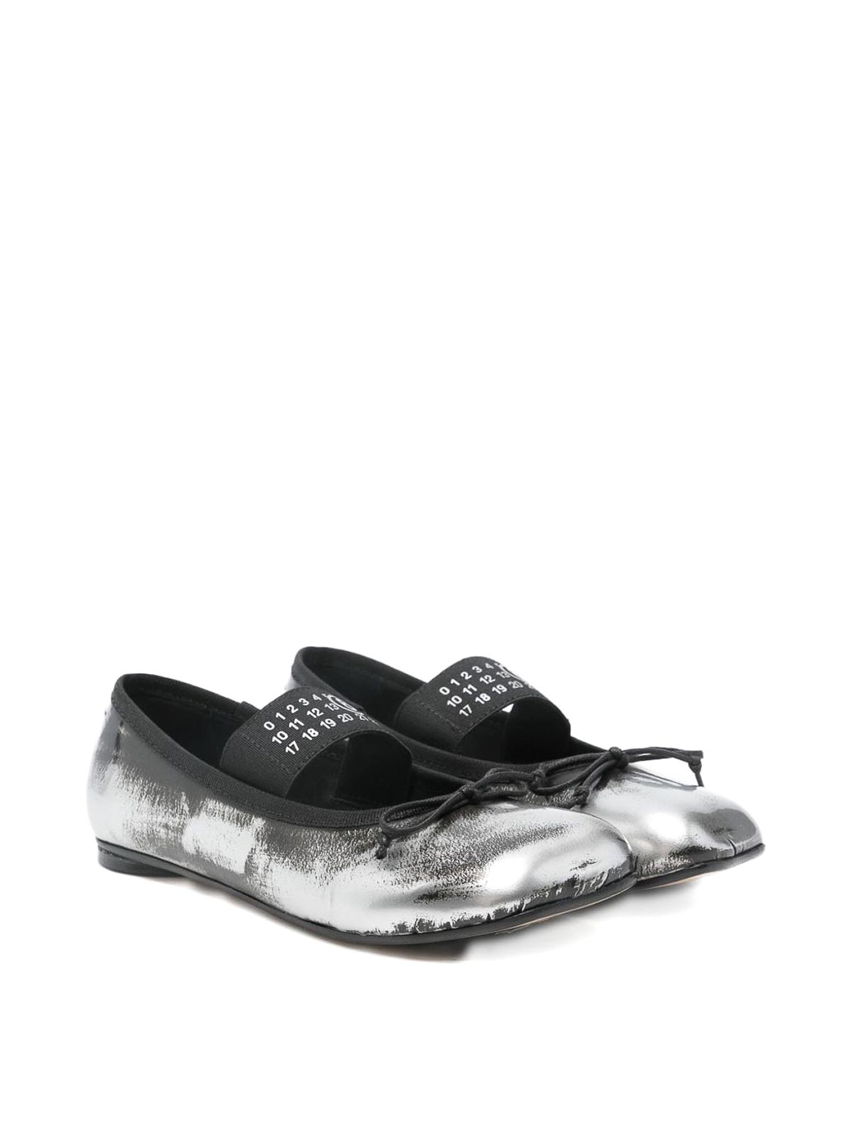 Ballet flats with logo 809731 (MM6 Maison Margiela / フラットシューズ ) | MM6 Maison Margiela (エムエムシックス)