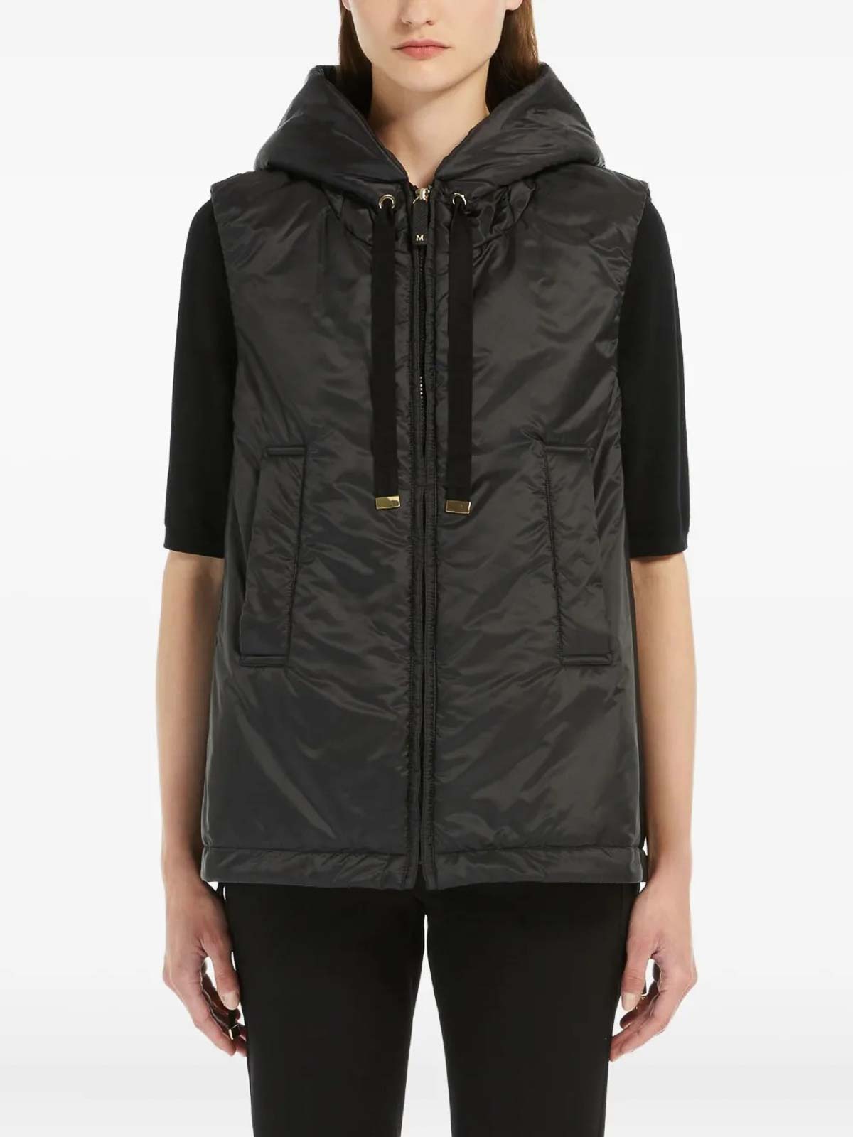 Greengo Sleeveless Puffer Jac Black 25292960246E15 (Max Mara The CUBE / ベスト ) | Max Mara The CUBE (マックスマーラ ザ・キューブ)(1)