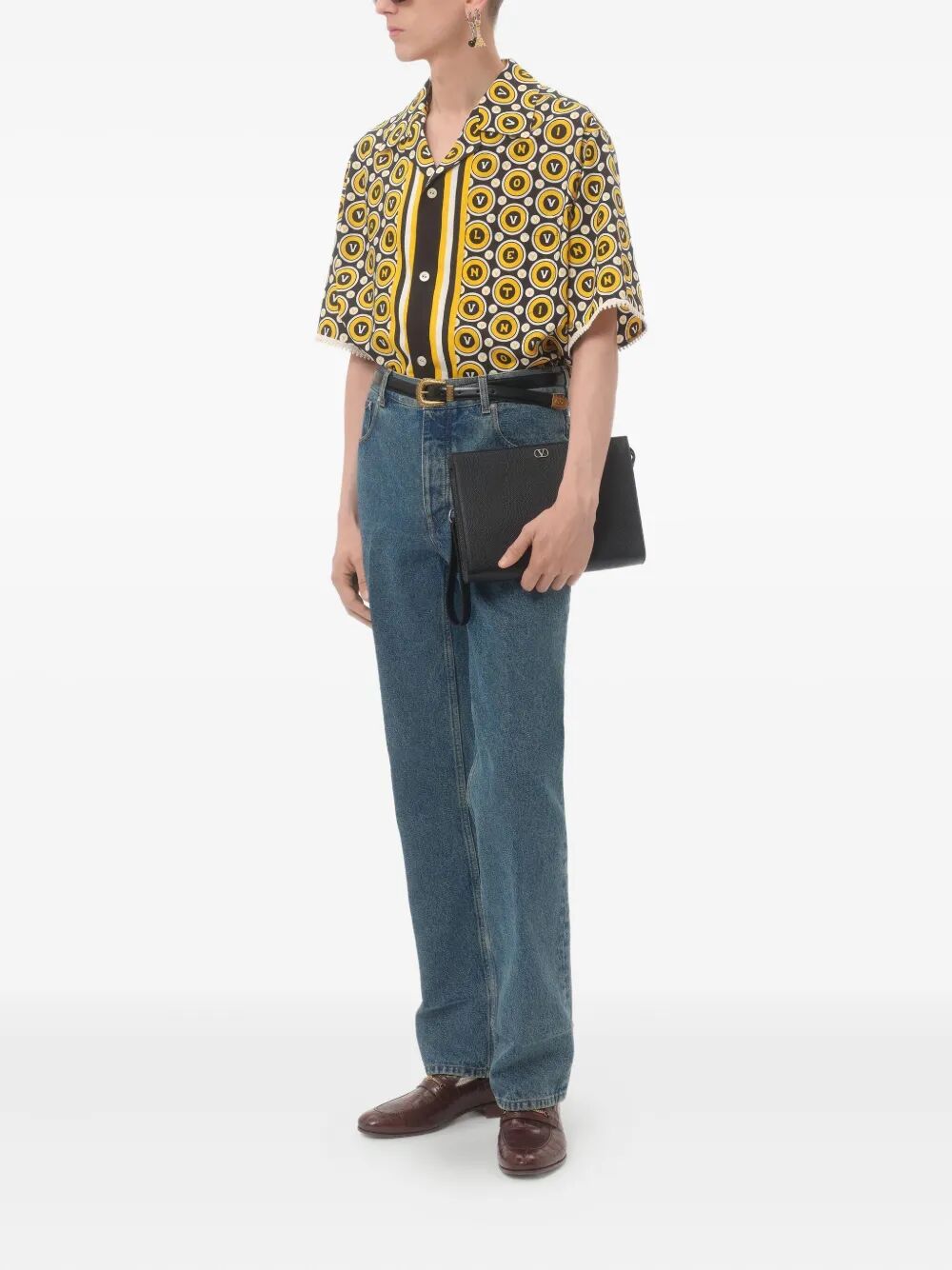 VALENTINO GARAVANI VLOGO SIGNATURE POUCH IN GRAINED CALFSKIN YP0AN7UAG0NO (Valentino Garavani / クラッチバッグ・ポーチ ) | Valentino Garavani (ヴァレンティノ)(1)