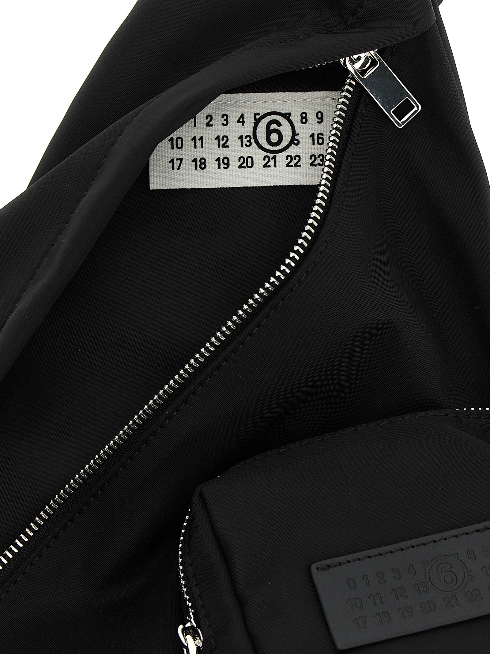 'Japanese Sling' crossbody bag SB5WG0019P8504T8013 (MM6 Maison Margiela / ボディ・ベルトバッグ ) | MM6 Maison Margiela (エムエムシックス)(3)