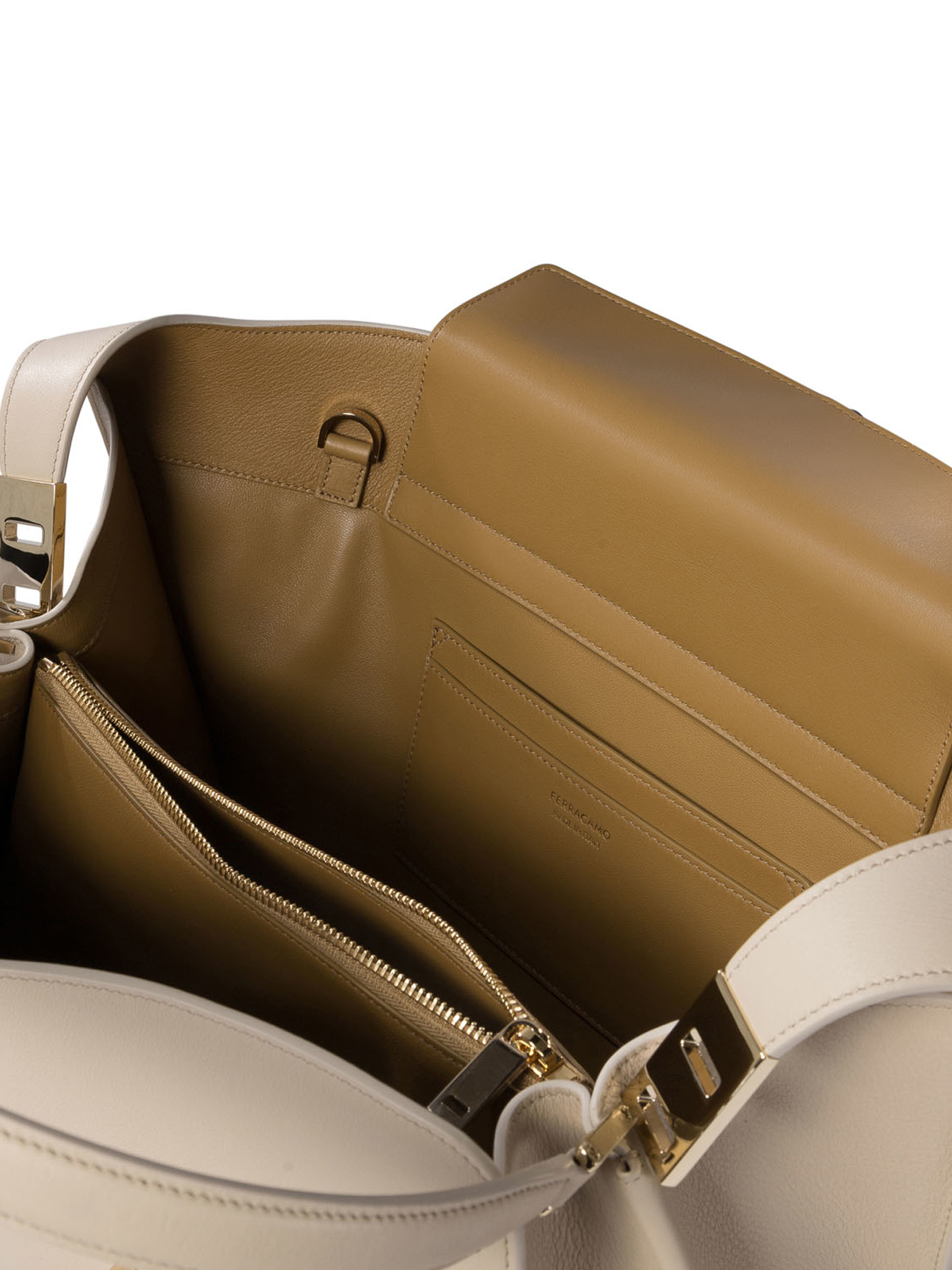 Shoulder bags 0780594 (FERRAGAMO / ハンドバッグ・ショルダーバッグ ) | FERRAGAMO (フェラガモ)(4)