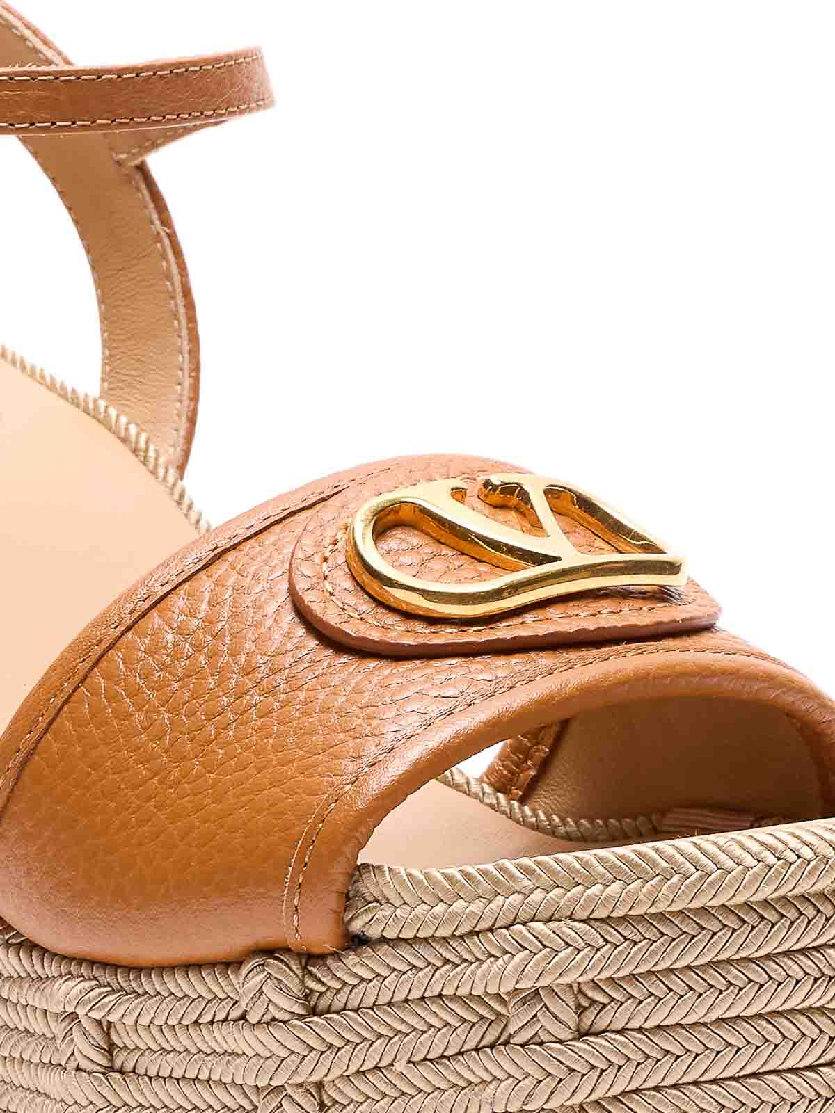 Almond Beige Vlogo Signature Wedge Sandals S0LY9DTWKEL (Valentino Garavani / サンダル ) | Valentino Garavani (ヴァレンティノ)(2)