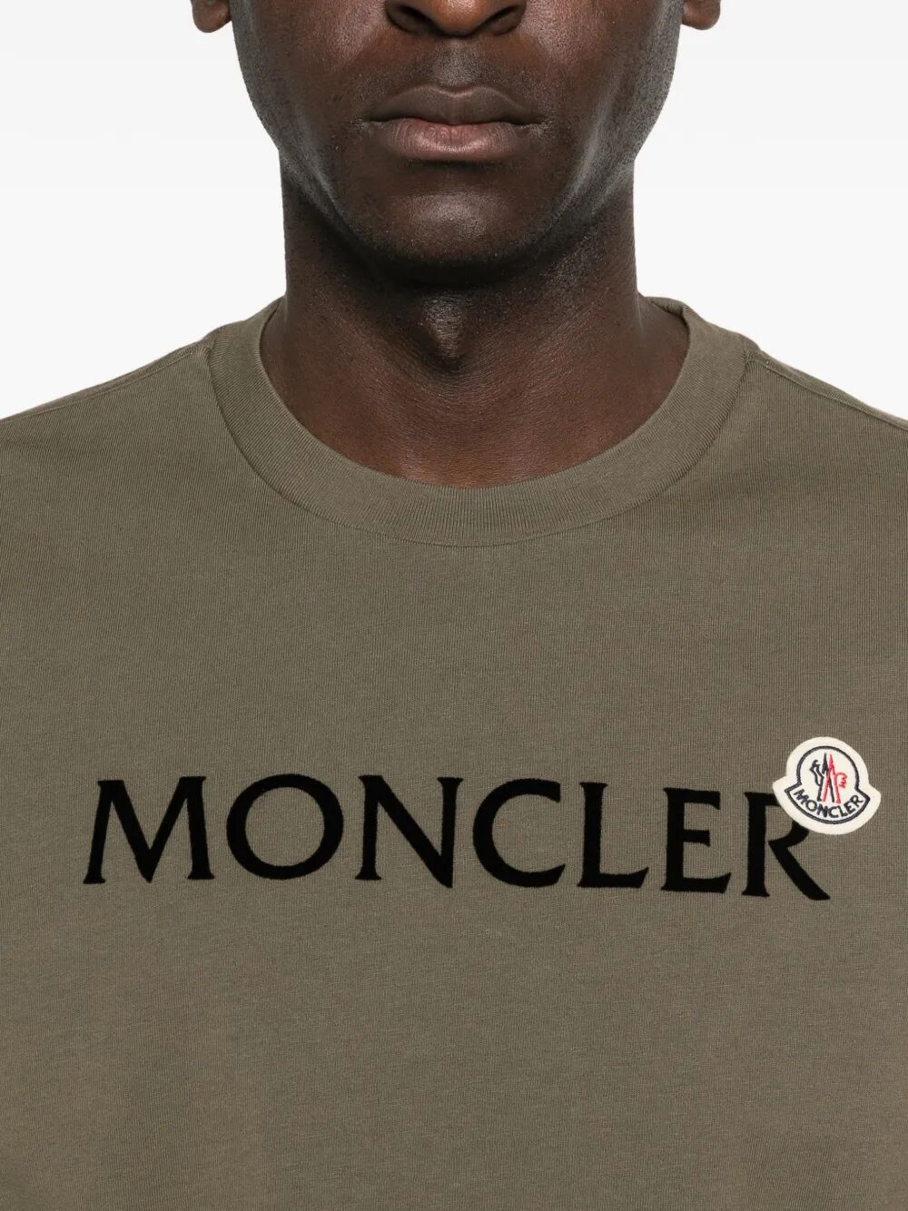 LOGO COTTON SWEATSHIRT L10918D0000989AYY823 (Moncler / スウェット・フーディー ) | Moncler (モンクレール)(1)