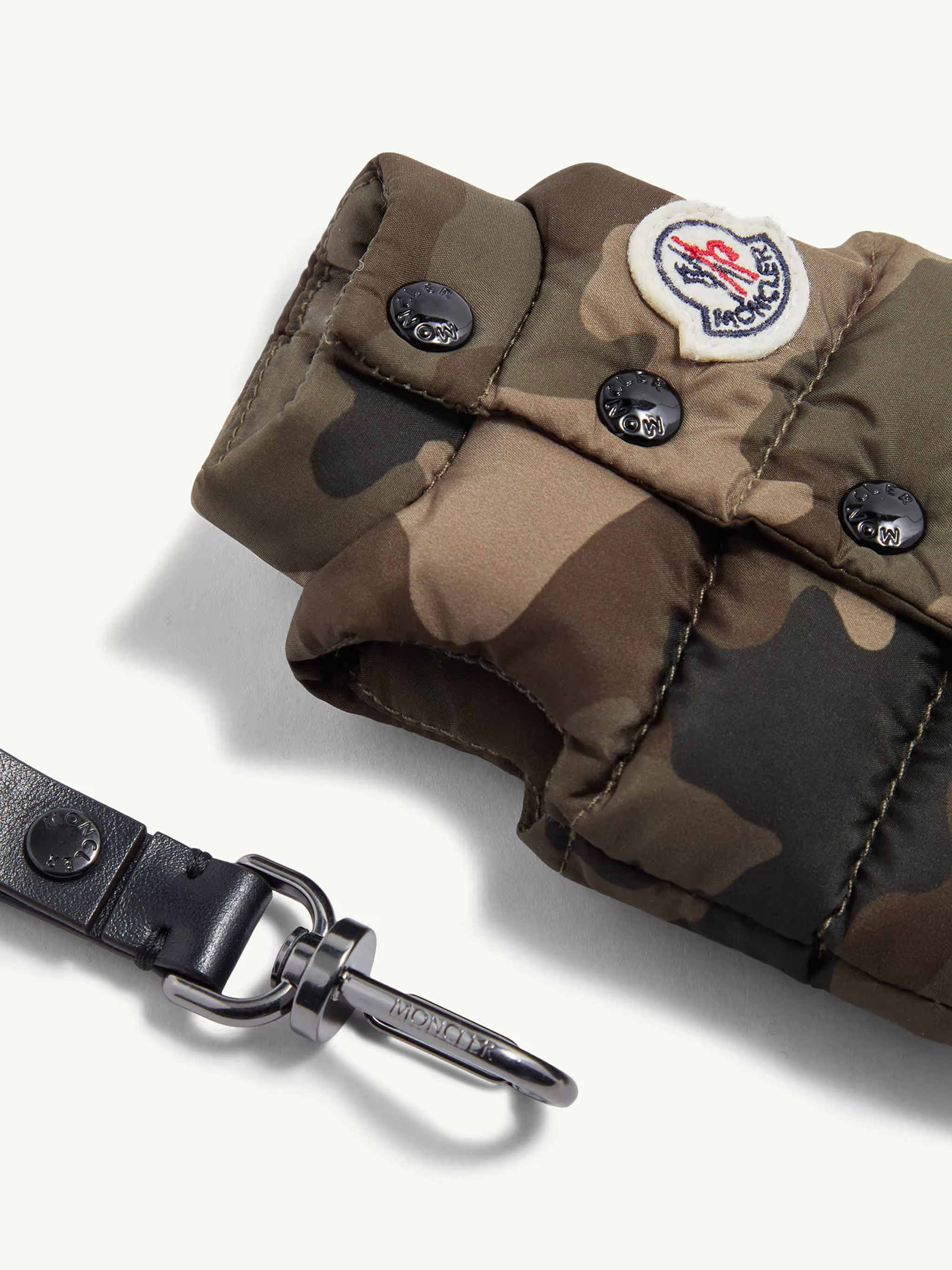 Moncler Keychains Green K209A6F00002M7727F88 (Moncler / キーリング・キーケース ) | Moncler (モンクレール)(2)