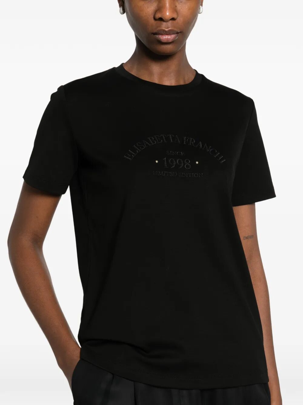 LOGO EMBROIDERY COTTON T-SHIRT MA01761E2110 (Elisabetta Franchi / Tシャツ・カットソー ) | Elisabetta Franchi (エリザベッタ フランキ)(4)