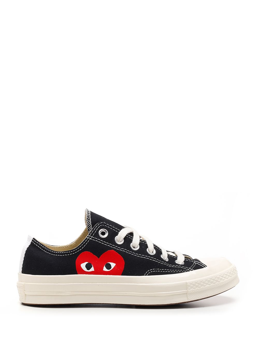 Black low-top converse with red heart P1K111 (PLAY Comme Des Garçons / スニーカー ) | PLAY Comme Des Garçons (プレイ コムデギャルソン)