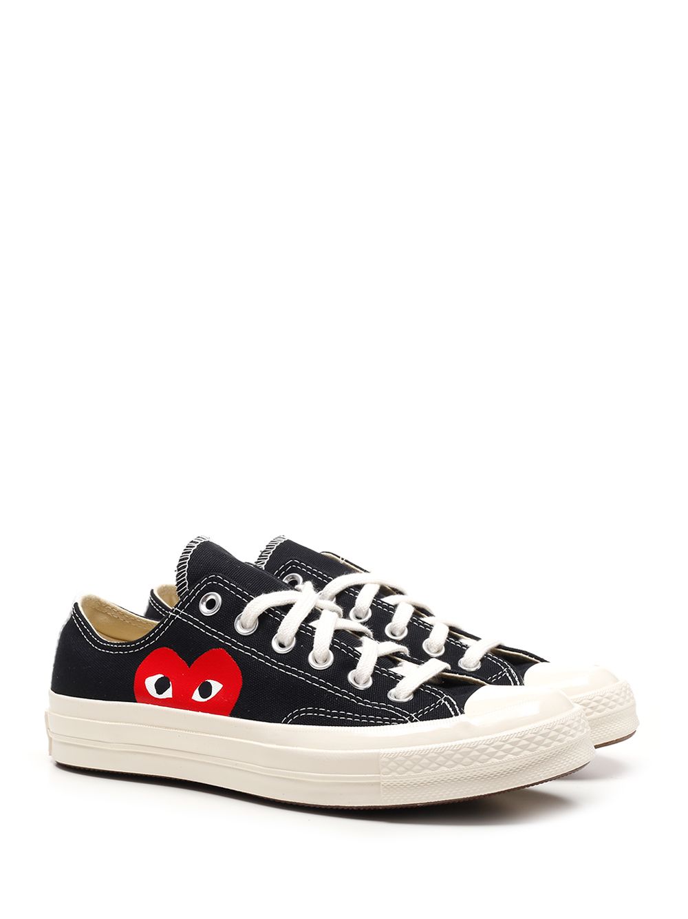 Black low-top converse with red heart P1K111 (PLAY Comme Des Garçons / スニーカー ) | PLAY Comme Des Garçons (プレイ コムデギャルソン)(1)
