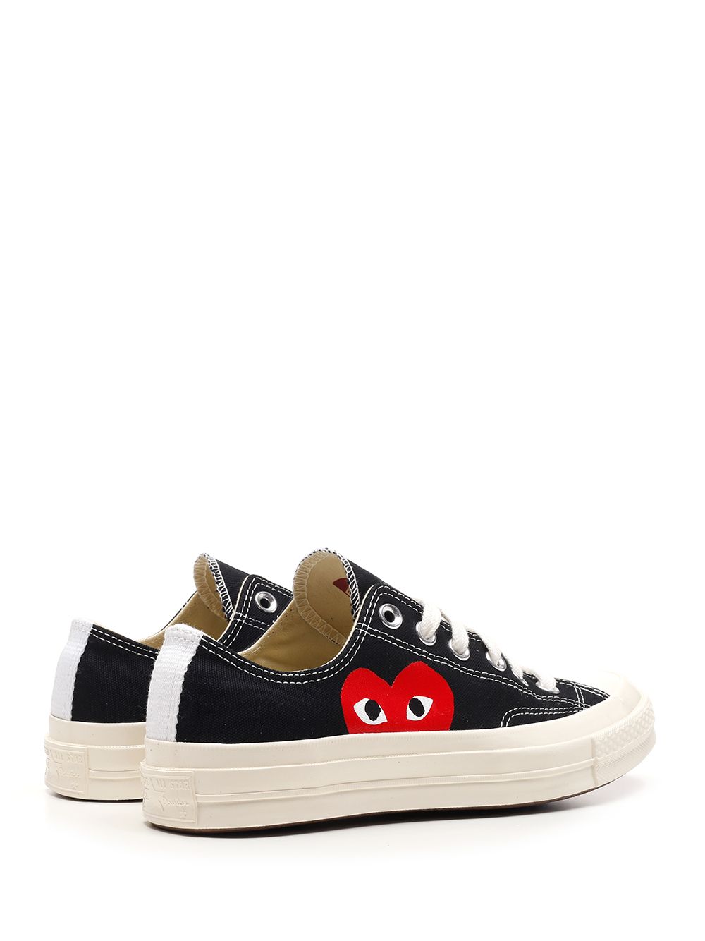 Black low-top converse with red heart P1K111 (PLAY Comme Des Garçons / スニーカー ) | PLAY Comme Des Garçons (プレイ コムデギャルソン)(2)