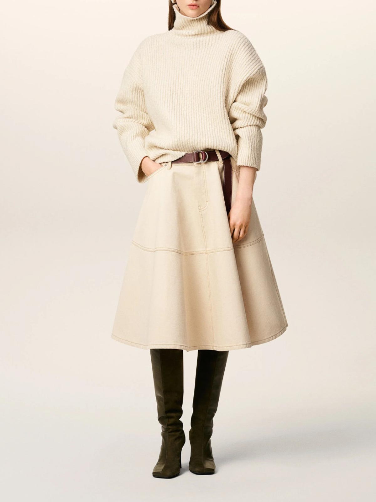White Wool Funnel Neck Sweater UKS817KN0112185 (AMI Paris / ニット・セーター・カーディガン ) | AMI Paris (アミパリス)(1)