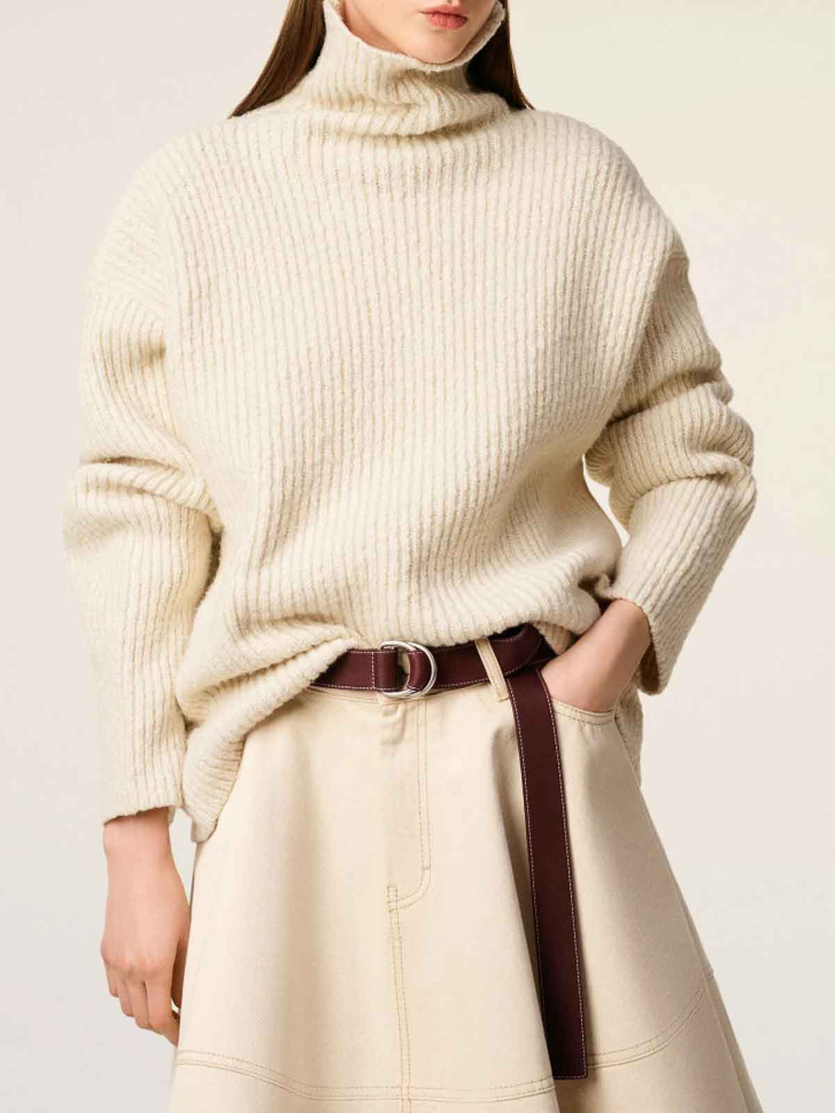 White Wool Funnel Neck Sweater UKS817KN0112185 (AMI Paris / ニット・セーター・カーディガン ) | AMI Paris (アミパリス)(3)