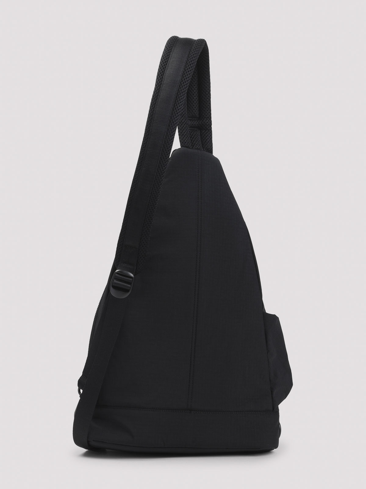 Y-3 Utl Sling Black Shoulder Bag KD0214 (Y-3 / ボディ・ベルトバッグ ) | Y-3 (ワイスリー)(1)