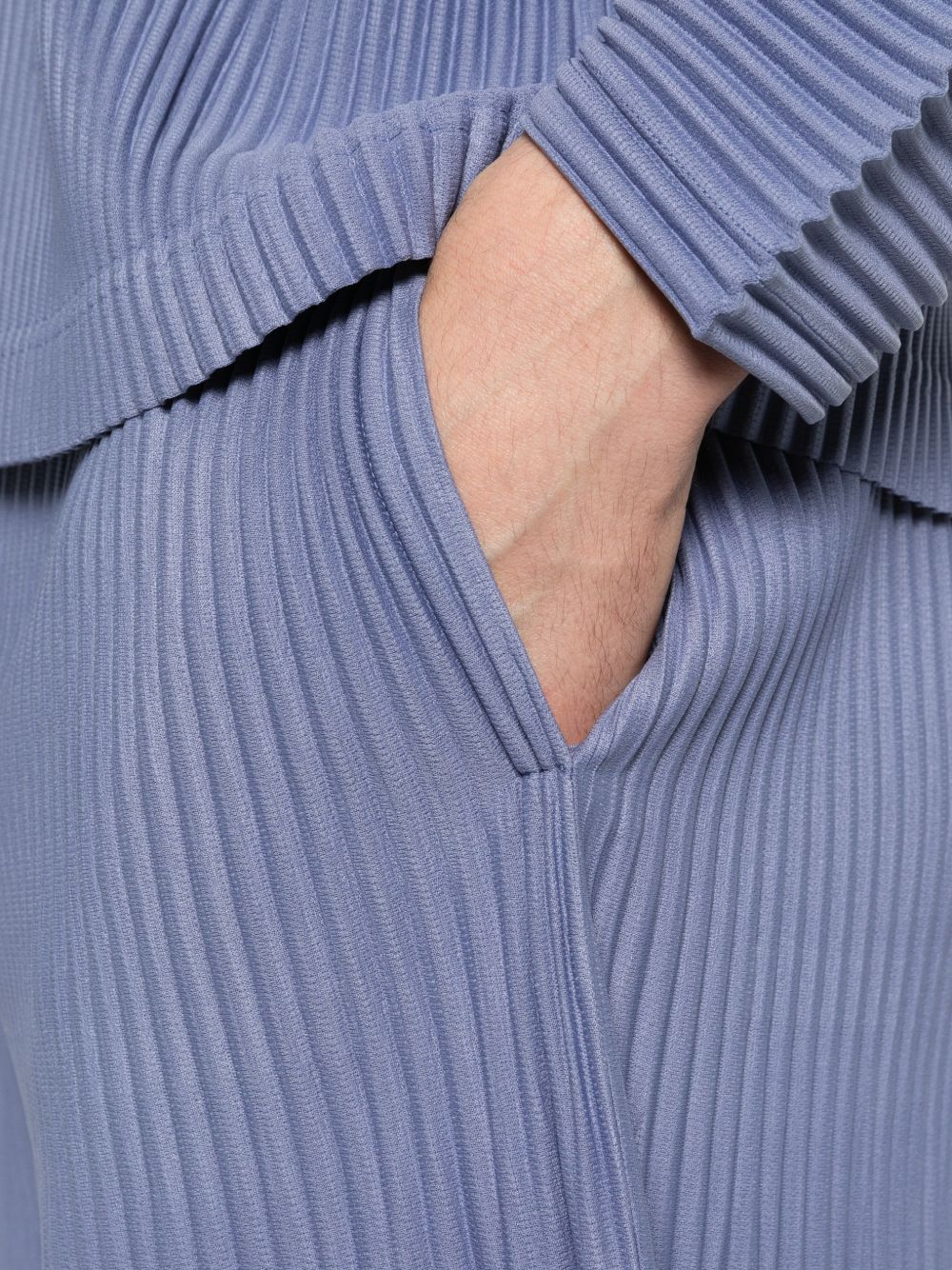 HOMME PLISSE' ISSEY MIYAKE Trousers Purple HP66JF02480 (HOMME PLISSÉ ISSEY MIYAKE / パンツ ) | HOMME PLISSÉ ISSEY MIYAKE (オムプリッセ イッセイ ミヤケ)(1)