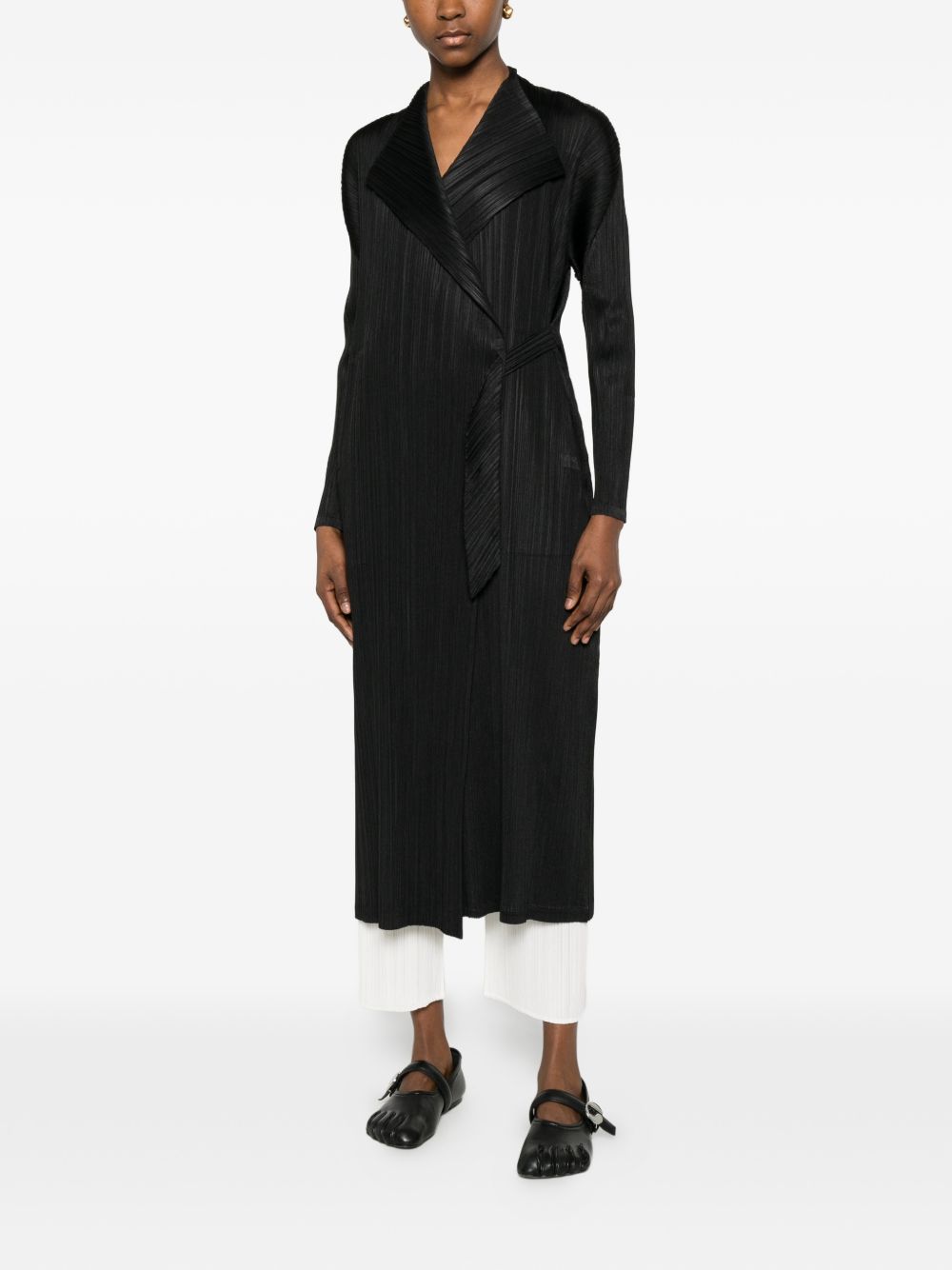 Pleats Please Coats Black PP66JA47315 (PLEATS PLEASE ISSEY MIYAKE / コート ) | PLEATS PLEASE ISSEY MIYAKE (プリーツ プリーズ イッセイ ミヤケ)(2)