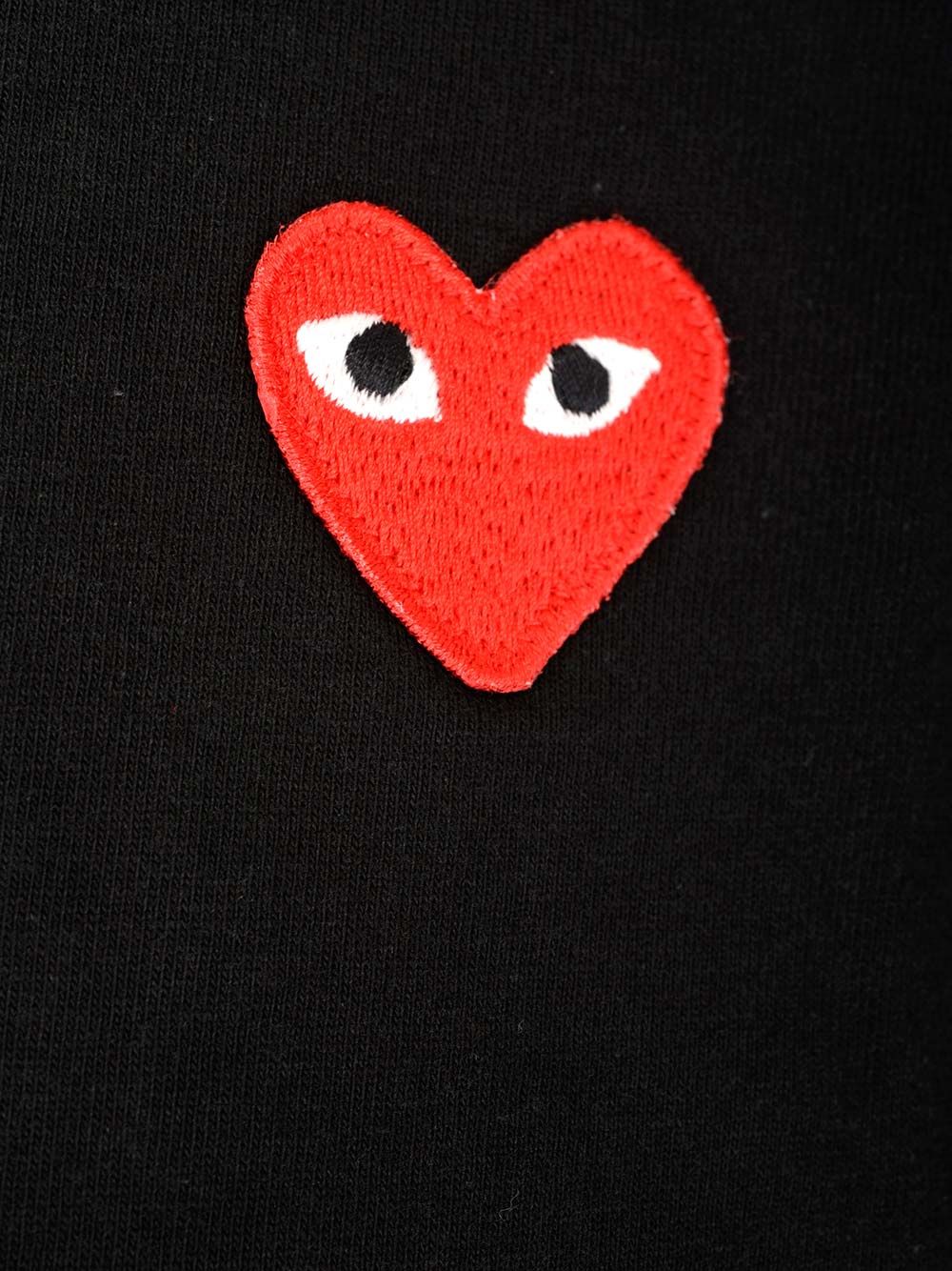 T-shirt with small red heart AXT1080511 (PLAY Comme Des Garçons / Tシャツ・カットソー ) | PLAY Comme Des Garçons (プレイ コムデギャルソン)(2)