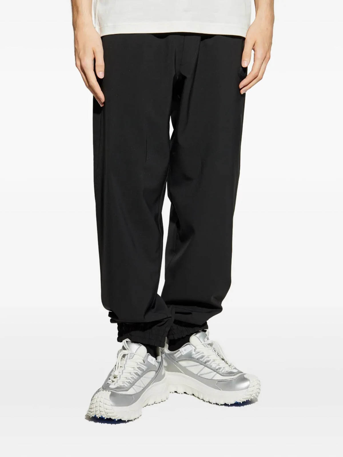 Classic Fit Trousers 2A00012598PM999 (Moncler / パンツ ) | Moncler (モンクレール)(2)