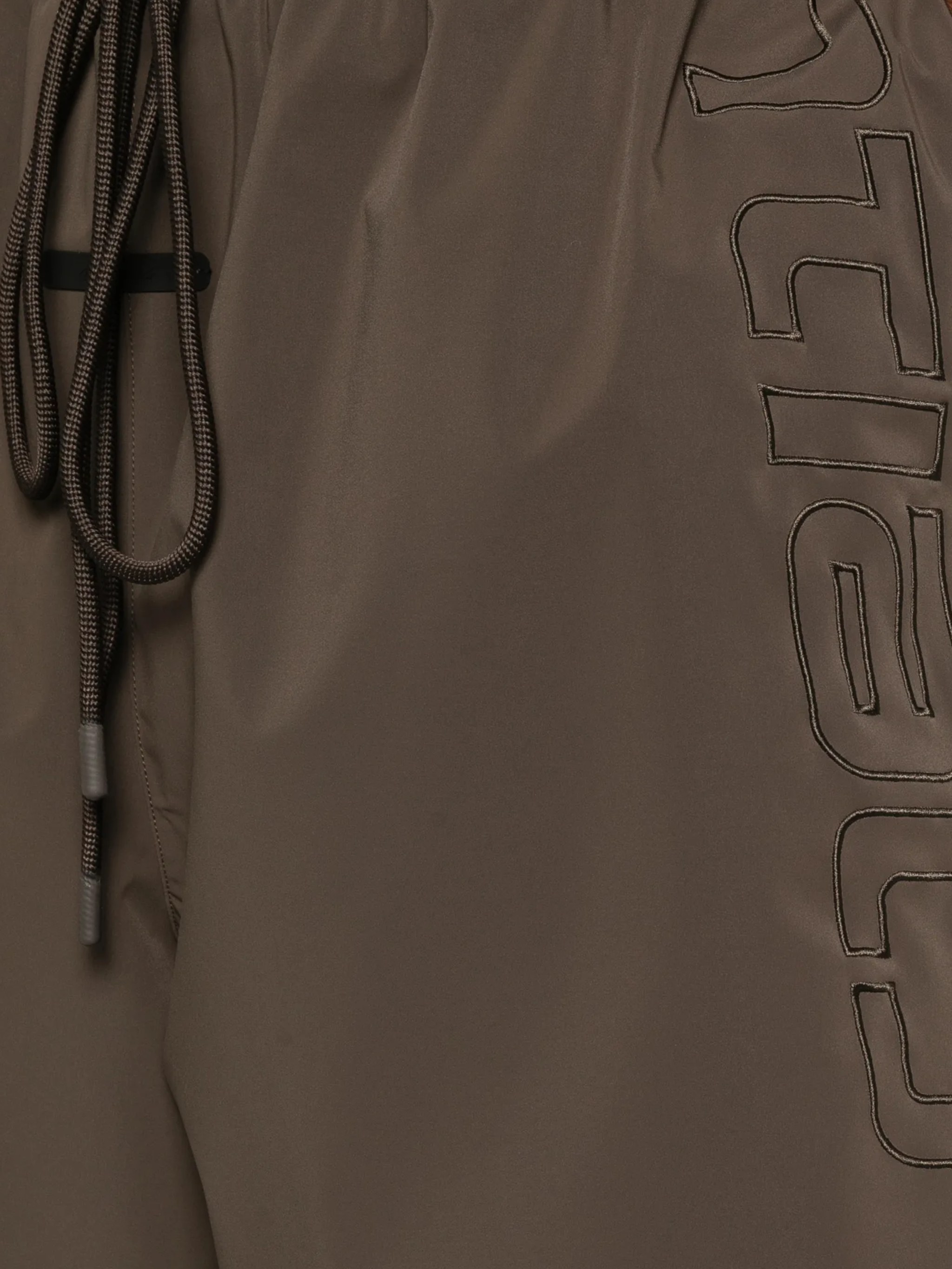 FEAR OF GOD ESSENTIALS Shorts 160SP264902FBROWN (ESSENTIALS / ショートパンツ ) | ESSENTIALS (エッセンシャルズ)(1)