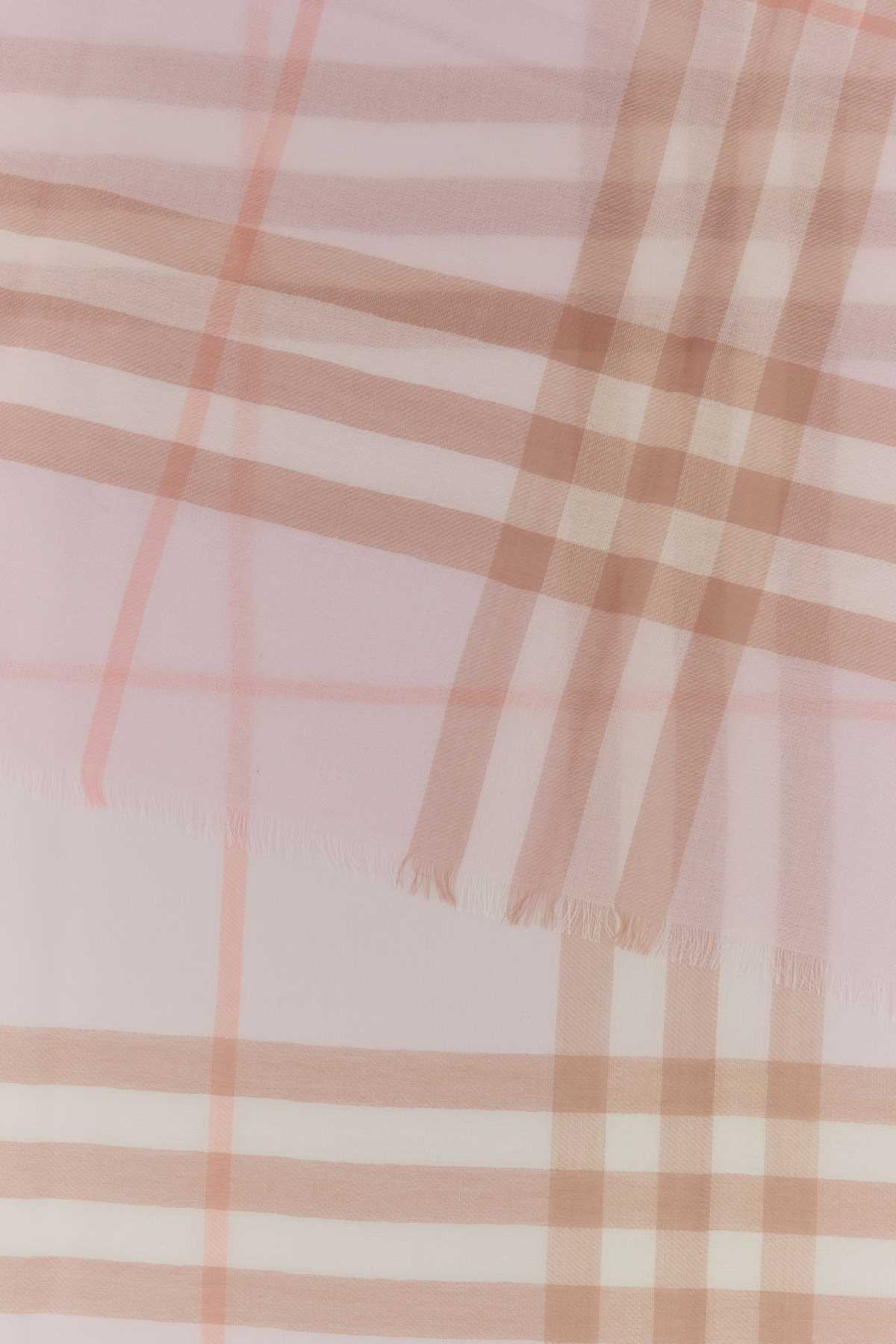 Embroidered wool scarf 8122921A3245 (Burberry / スカーフ・マフラー ) | Burberry (バーバリー)(1)
