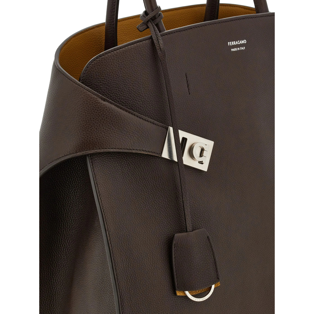 Bum Bag Ferragamo 2416660777380NERO (FERRAGAMO / ハンドバッグ・ショルダーバッグ ) | FERRAGAMO (フェラガモ)(1)