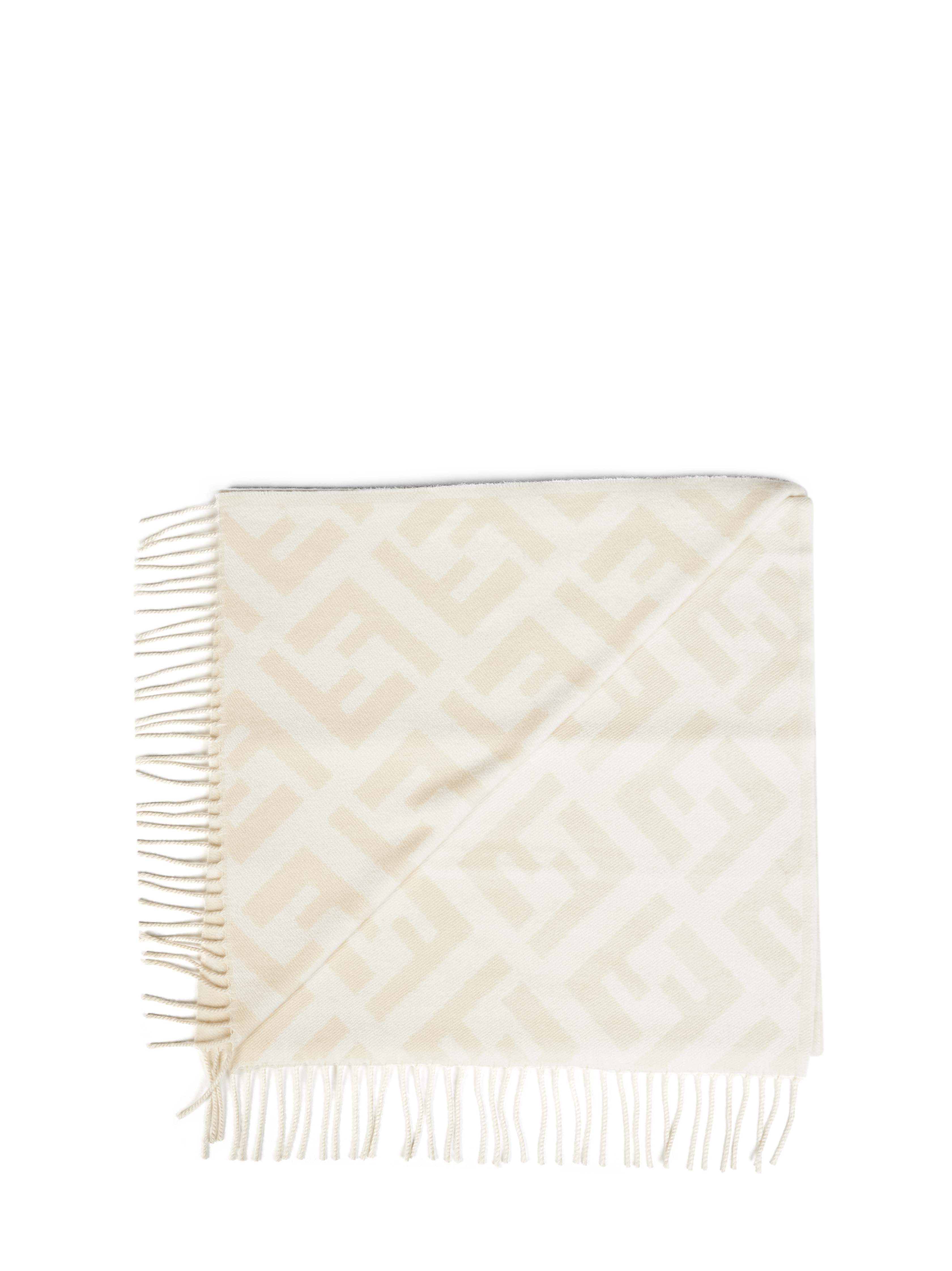 Fendi Scarfs FXT260A8RSF0NH8 (FENDI / スカーフ・マフラー ) | FENDI (フェンディ)(1)
